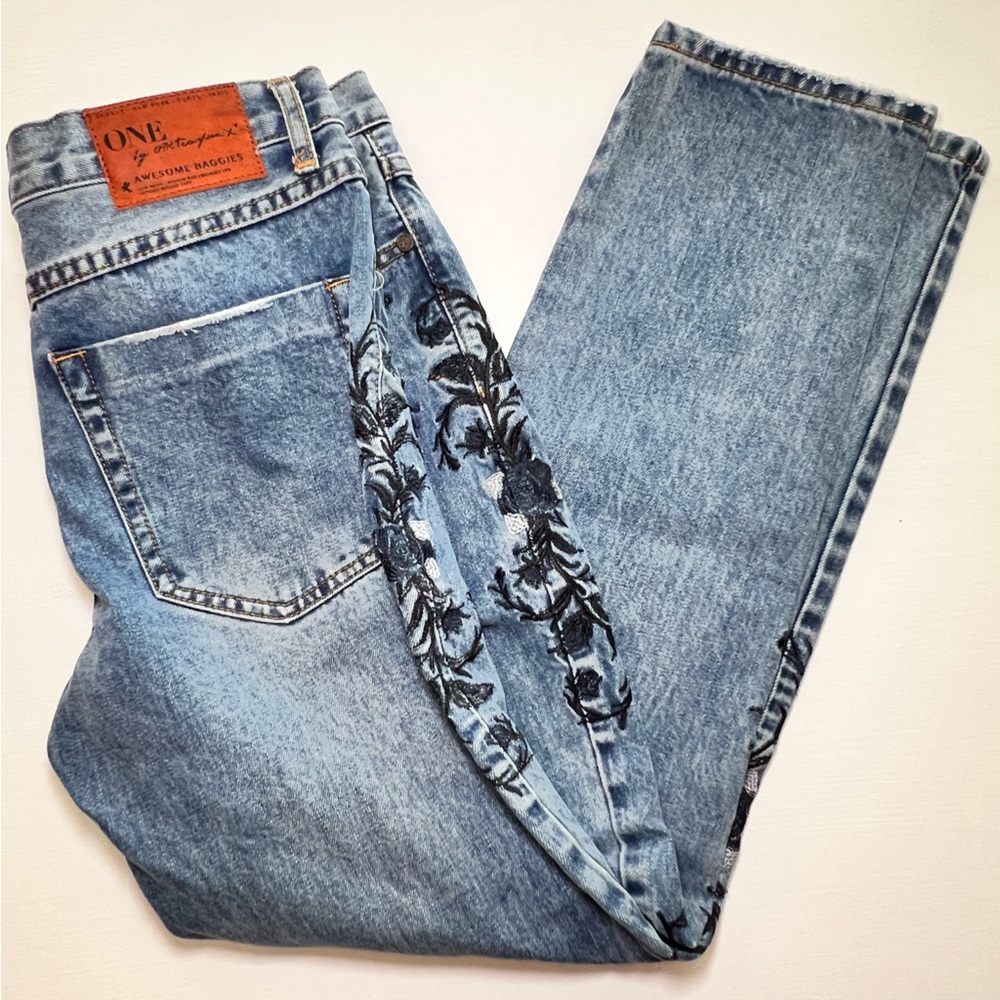 EUC Size 27 One x One Teaspoon Embroidered Jeans Vintage Embroidered Jeans 062